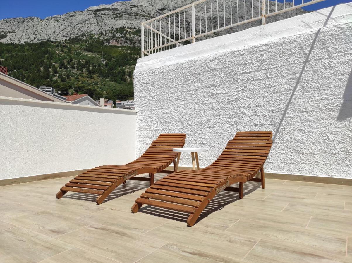Private Bedroom With Bathroom Baška Voda Екстериор снимка
